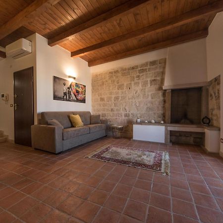 Sui Tetti Di Trani Harbour Suite Exterior photo