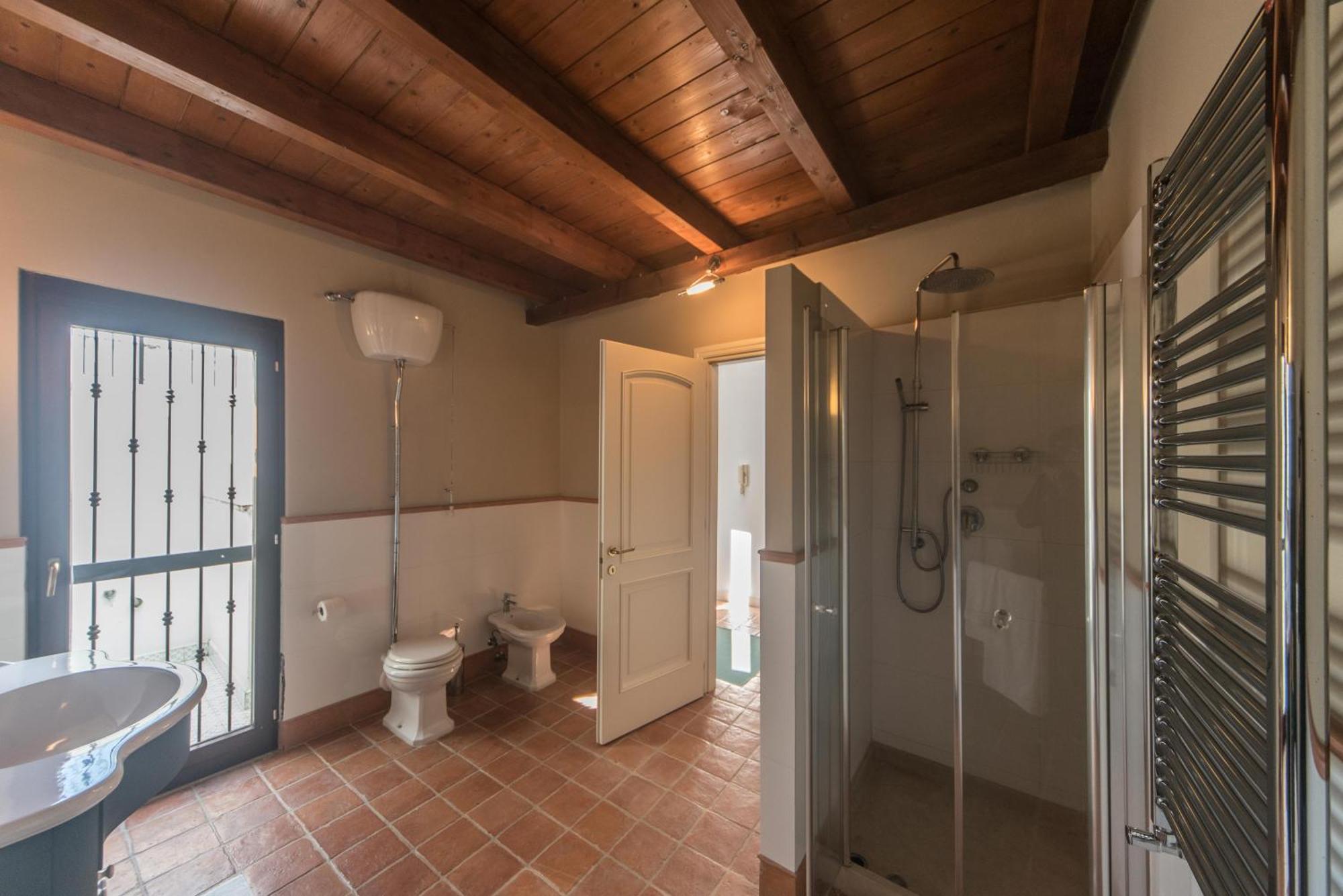 Sui Tetti Di Trani Harbour Suite Exterior photo